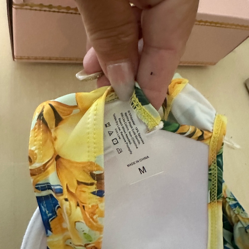 Lemon Print Bikini Set - Picture 3 of 3